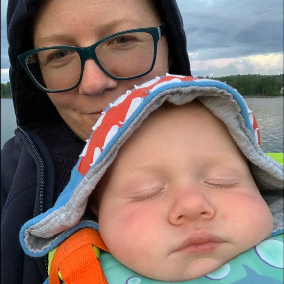 Meet your Posher, Jenny - Picture 2 of 3